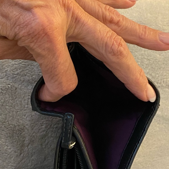 Vintage black leather coach wallet - Picture 9 of 16